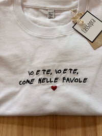 Men's/Women's T-shirt to customize with text