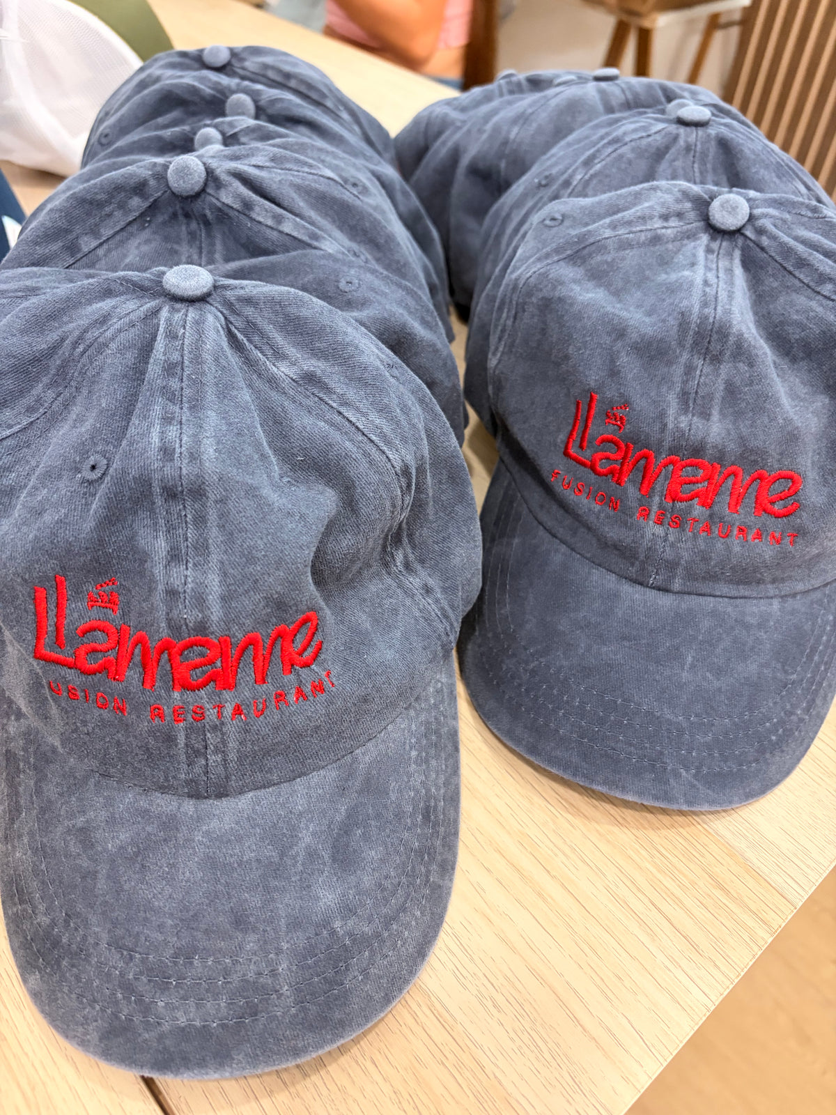 Cappello in denim personalizzato scritta